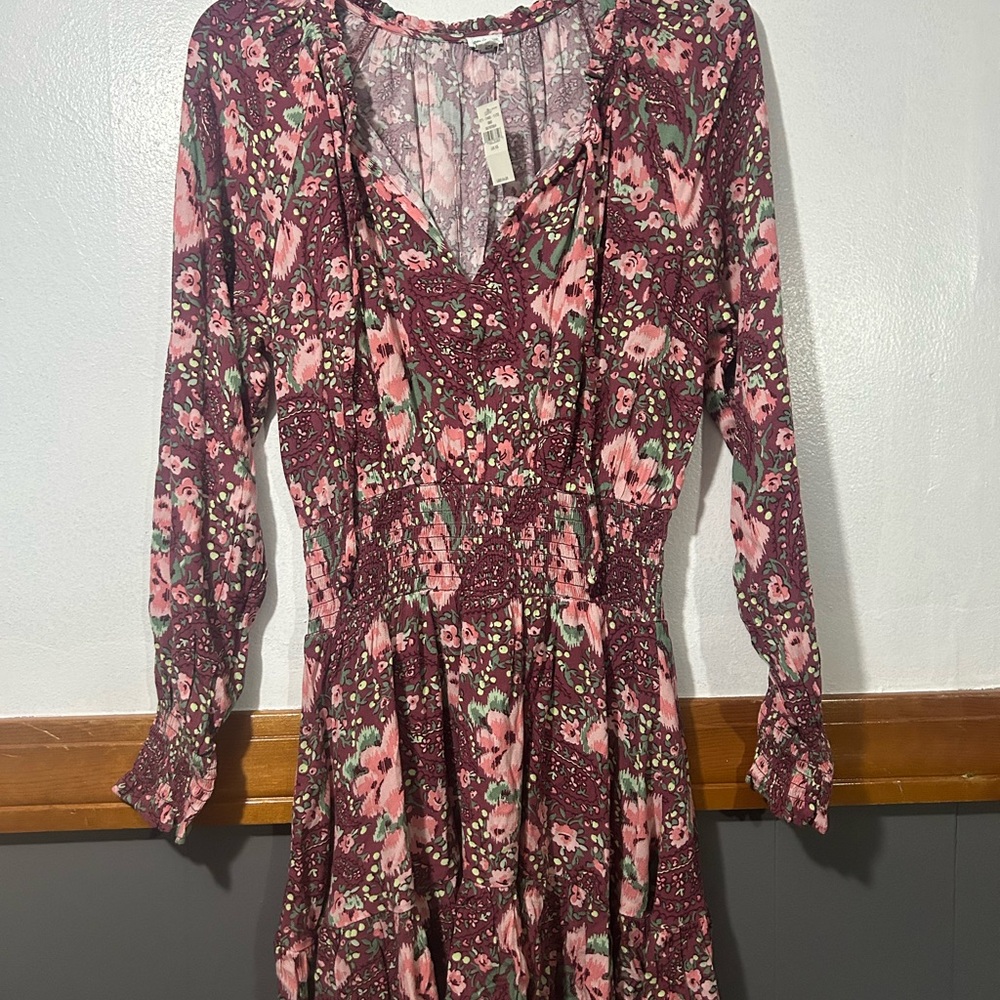 Aerie NWT  V-Neck Long Sleeve Women's Dress - Pink & Burgundy